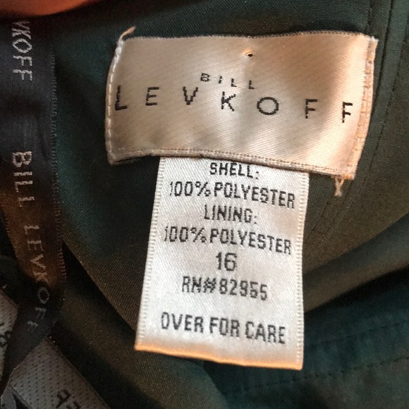 Green ruffle dress - Picture 4 of 4